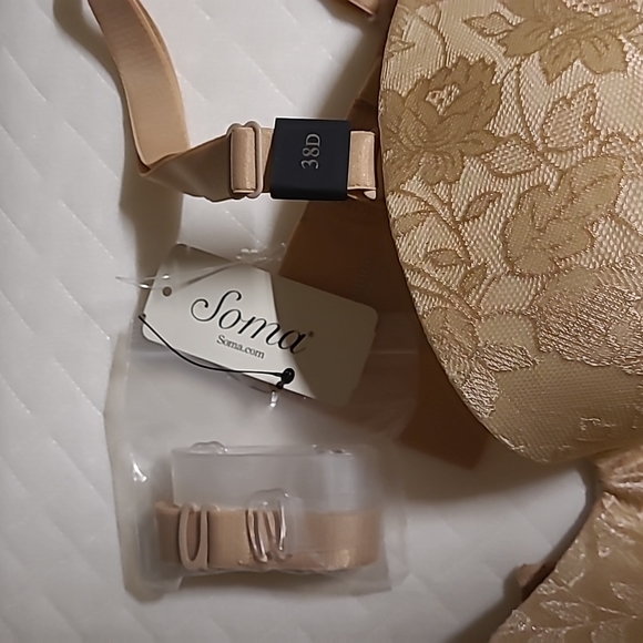 Soma Convertible Bra - Picture 2 of 6